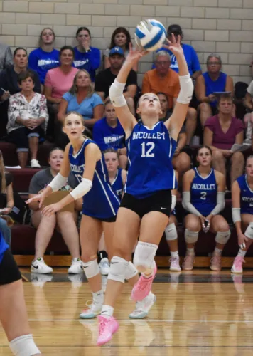 Raiders ride to strong win over Greyhounds